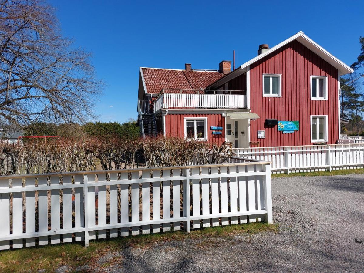 Alingsås Flora Dekor Gaestgard, Lenagarden旅馆 外观 照片